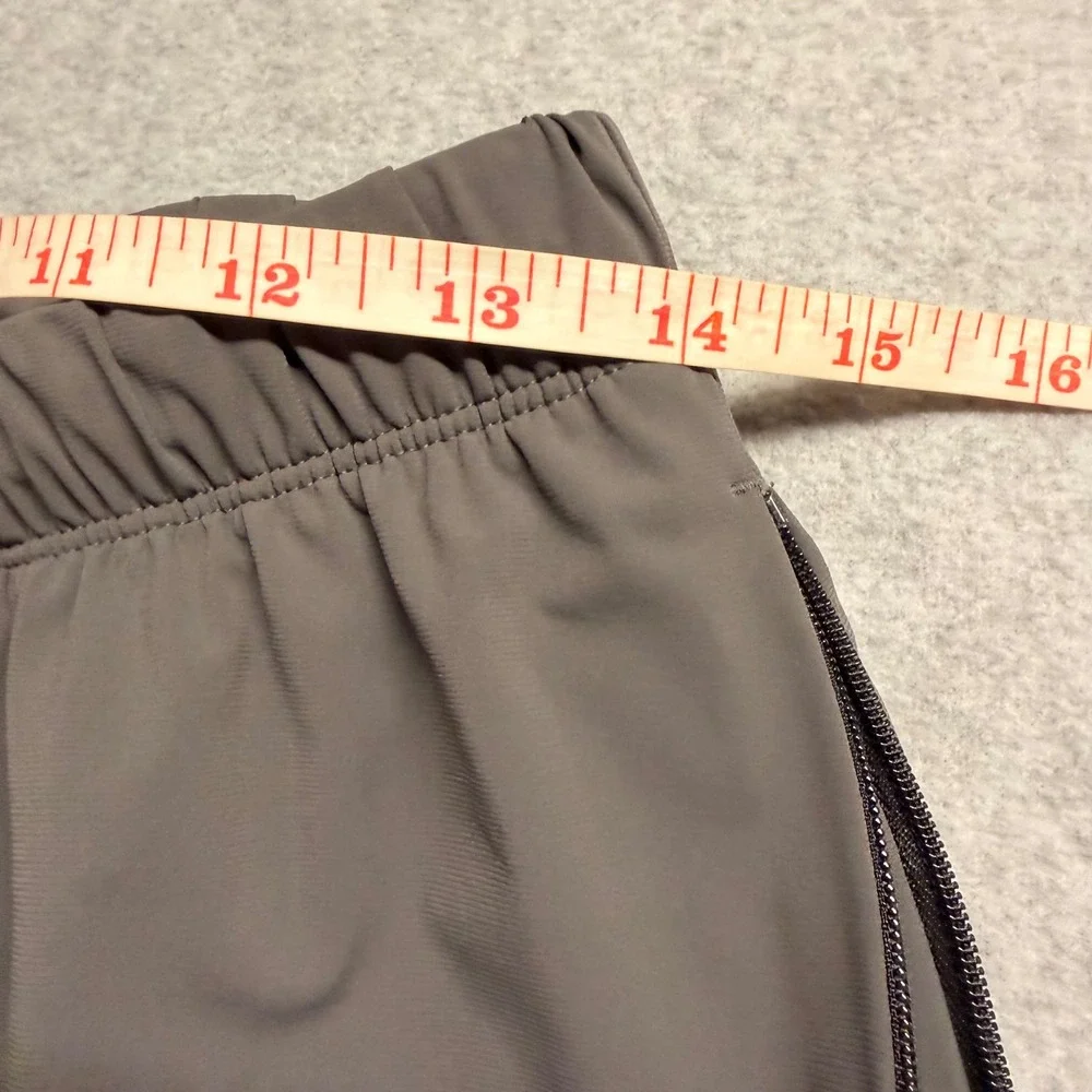Fabletics The One Short Mens Charcoal Gray Athletic Gym Training Shorts Size M